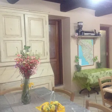 Bed and breakfast Amoliv 4*